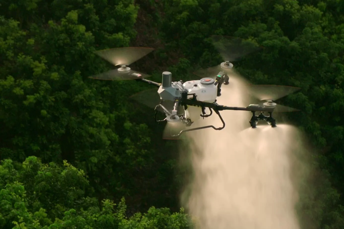 DJI AGRAS T55 — Following the terrain